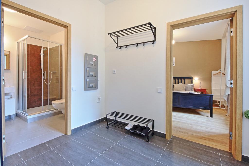 Nabo Apartments Prága Szoba fotó